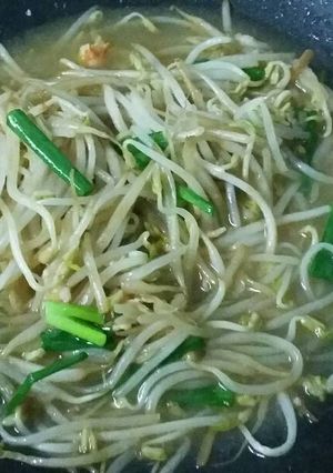 Hình của món Tôm xào giá.