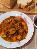 Πατάτες γιαχνί με πράσα και τόνο