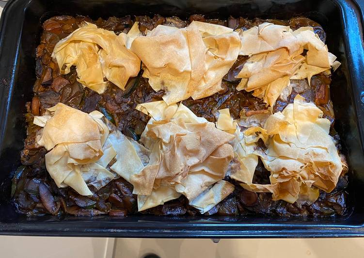 Step-by-Step Guide to Cook Tasty Mushroom & Courgette Pie