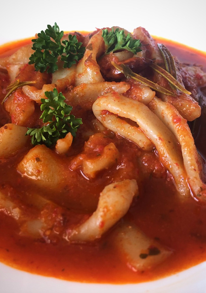 Una foto de Calamares 🦑 en salsa
