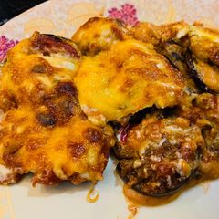 A picture of Eggplant parmigiana.