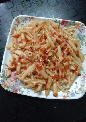 A picture of Garlic green chilli pasta.