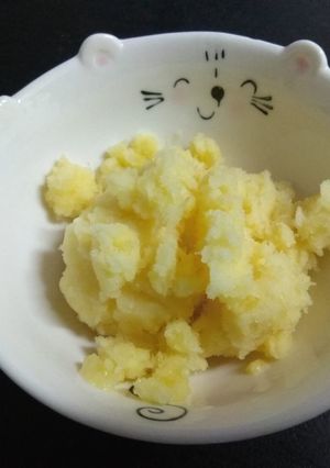 Una foto de Helado de piña, naranja y limón