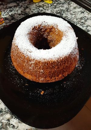 Una foto de Budín de harina integral, banana, almendras y chocolate amargo