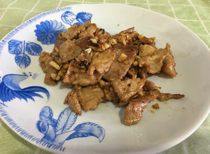 รูปของ หมูกระเทียมพริกไทย