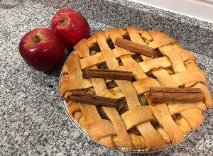 Una foto de Kuchen de manzana y pera