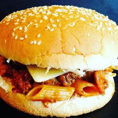 A picture of Pasta Burger.