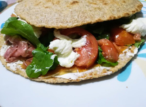 Foto di Piadine integrali supergolose 🌮