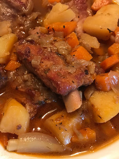 Una foto de Costillas estofadas con patatas