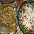 Bola de lomo de cerdo agridulce con ensalada