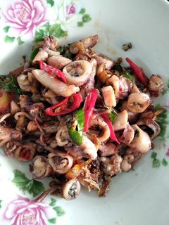 Foto resep Tumis Cumi Asin Pedas