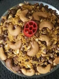 દાલમૂઠ (Dal Moth Recipe In Gujarati) રેસીપી મુખ્ય ફોટો