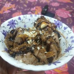 A picture of Banana chocolate ice cream.