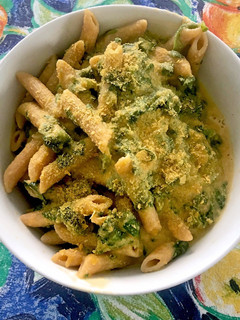 Una foto de Pasta en salsa de calabaza butternut