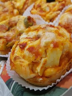 صورة لوصفة بيتزا رولي 🍕