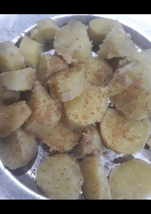 शकरकंदी की चाट (shakarkandi ki chaat recipe in Hindi) रेसिपी मुख्य फोटो