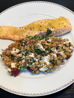 Une photo de Saumon & poêlée de courgette Feta Menthe