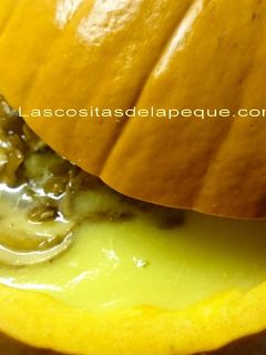 Una foto de Crema de calabaza con jengibre y champiñones portobelo al jerez