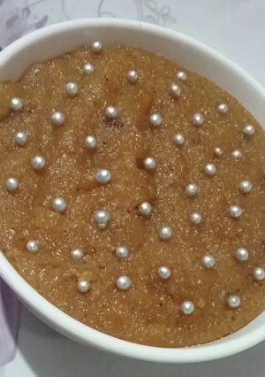 A picture of Suji and besan ka halwa.