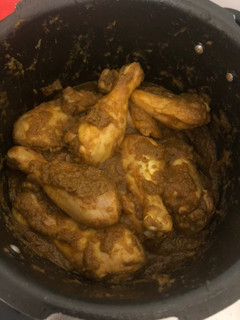 A picture of Chicken curry.