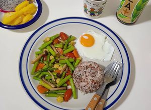 รูปของ หน่อไม้ฝรั่งผัดน้ำมันหอย(ผัดน้ำ)vegan