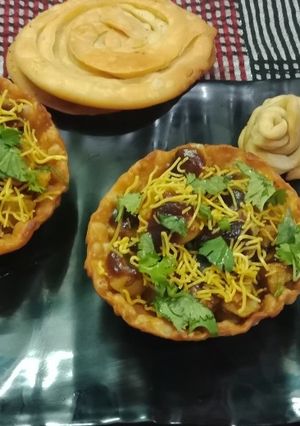 A picture of Katori chaat.