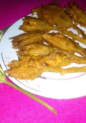 কুমড়া ফুল এর পাকোড়া রেসিপির প্রধান ছবি
