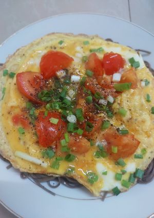 Hình của món Mì soba trứng và cà chua.