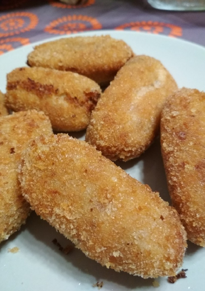 Una foto de Croquetas de gallina con aroma de siithake