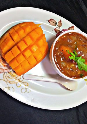 A picture of Mango soup 🥭.
