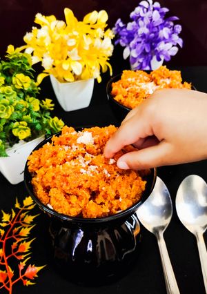 गाजर का हलवा (Gajar ka halwa recipe in hindi) रेसिपी मुख्य फोटो