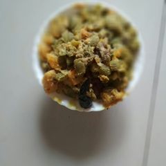 A picture of Ridged gourd Potato poppy seeds curry.