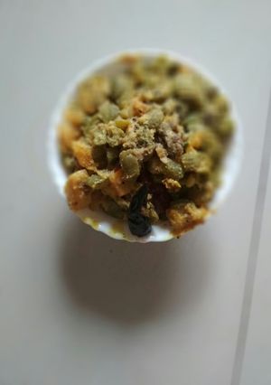 A picture of Ridged gourd Potato poppy seeds curry.