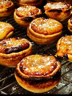 Una foto de Pastéis de nata 🇵🇹 🇵🇹🇵🇹🇵🇹🇵🇹