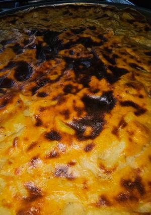 صورة لوصفة مكرونة بالبشاميل واللحم المفروم 🥧
