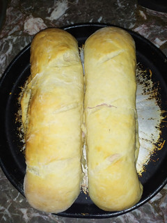 Una foto de Pan casero relleno🥖