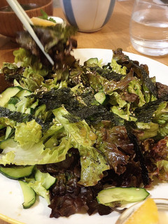 A picture of Korean-style Salad with Seaweed.