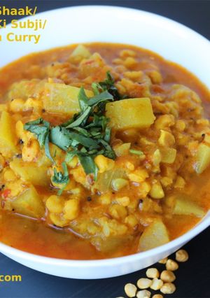 A picture of Dudhi Chana Nu Shaak/Lauki Chana Dal ki Subji/ Bottlegourd Gram Curry.