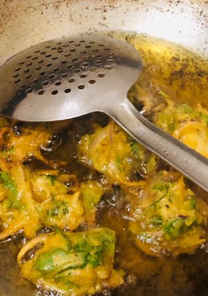 A picture of CrispyMix pakora.