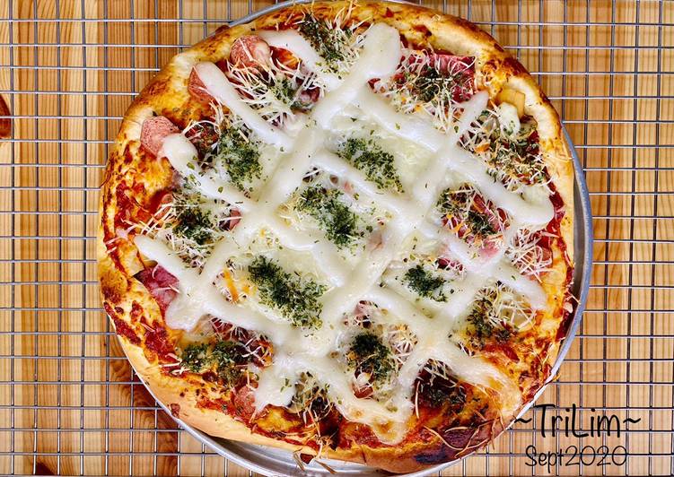 Resep Pizza with Margherita sauce and mayo topping Anti Gagal