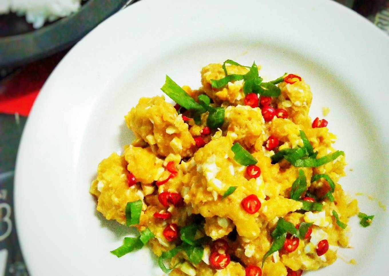 Salted Egg chicken (ayam goreng saus telur asin)