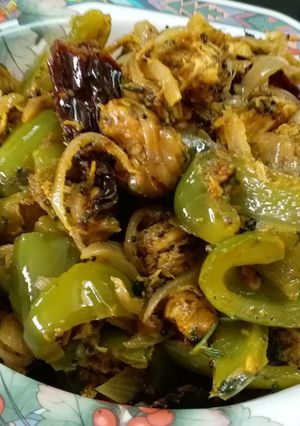 A picture of Chicken Bell Pepper Fry.