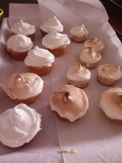 Una foto de Cupcakes de pie de limón