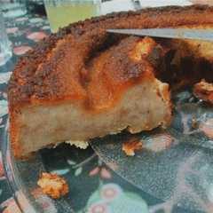 Una foto de Budín de pan sencillo, pero con amor 💓
