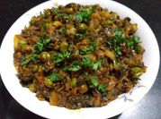 A picture of spring onion leaves sabji