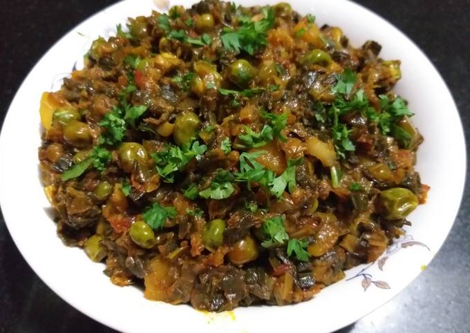 Hare pyaz ke Sabzi (Spring onion's Sabji)