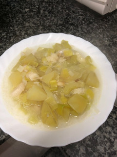 Una foto de 25. Porrusalda con bacalao (principal pescado)