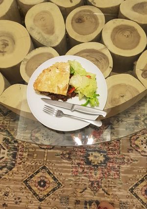 A picture of Holiday Lamb pie.