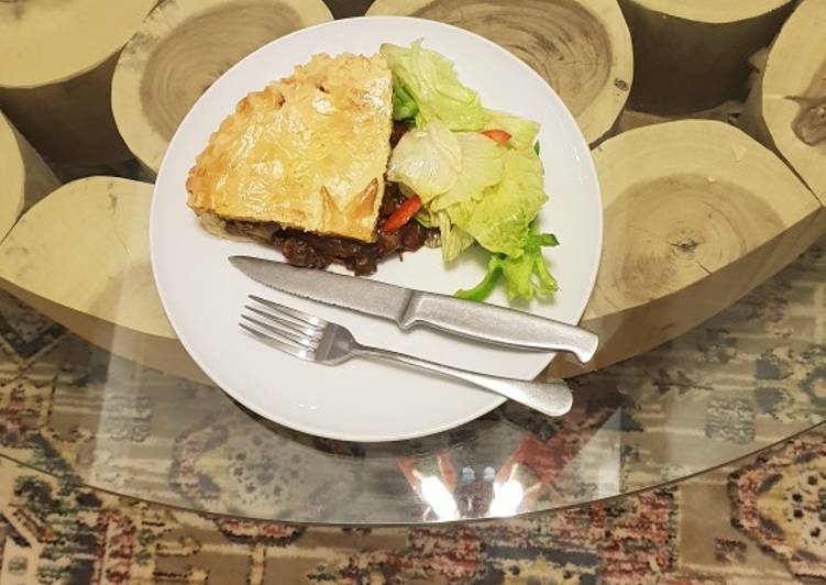 Easy Cheap Dinner Holiday Lamb pie