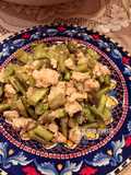 Garlic Chicken and Long Beans Stir-Fry